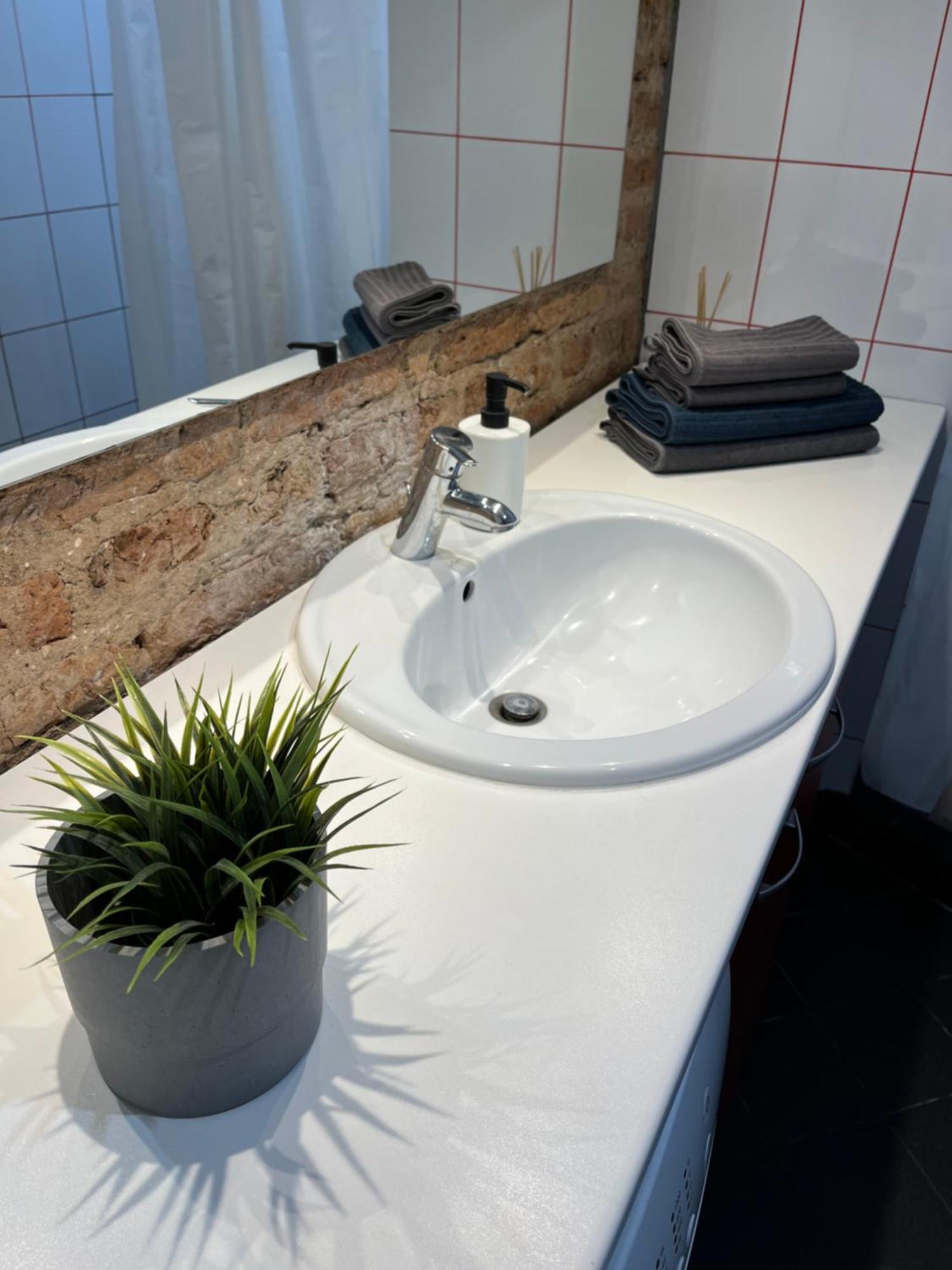 Old Studio Apartment 维尔纽斯 外观 照片